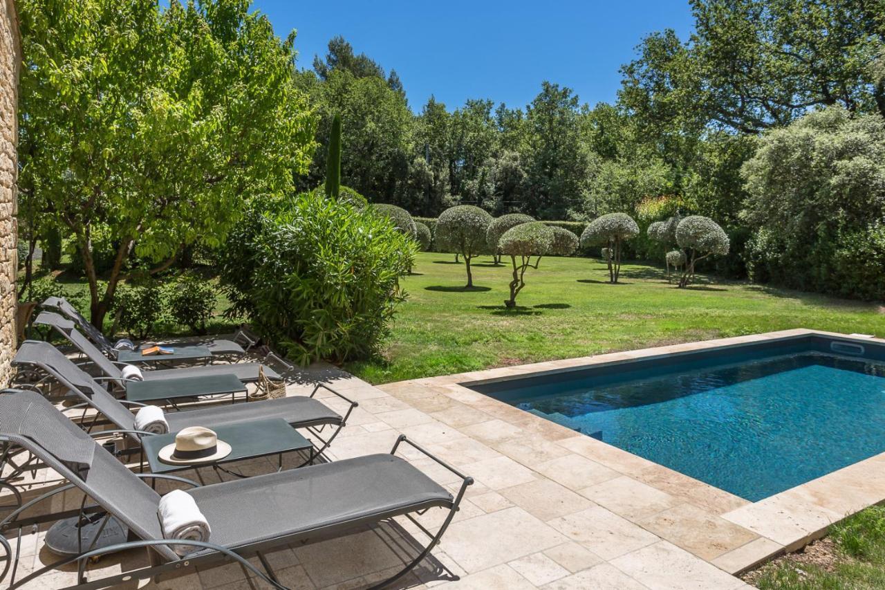 Bed and Breakfast Domaine Les Roullets Oppède Exterior foto