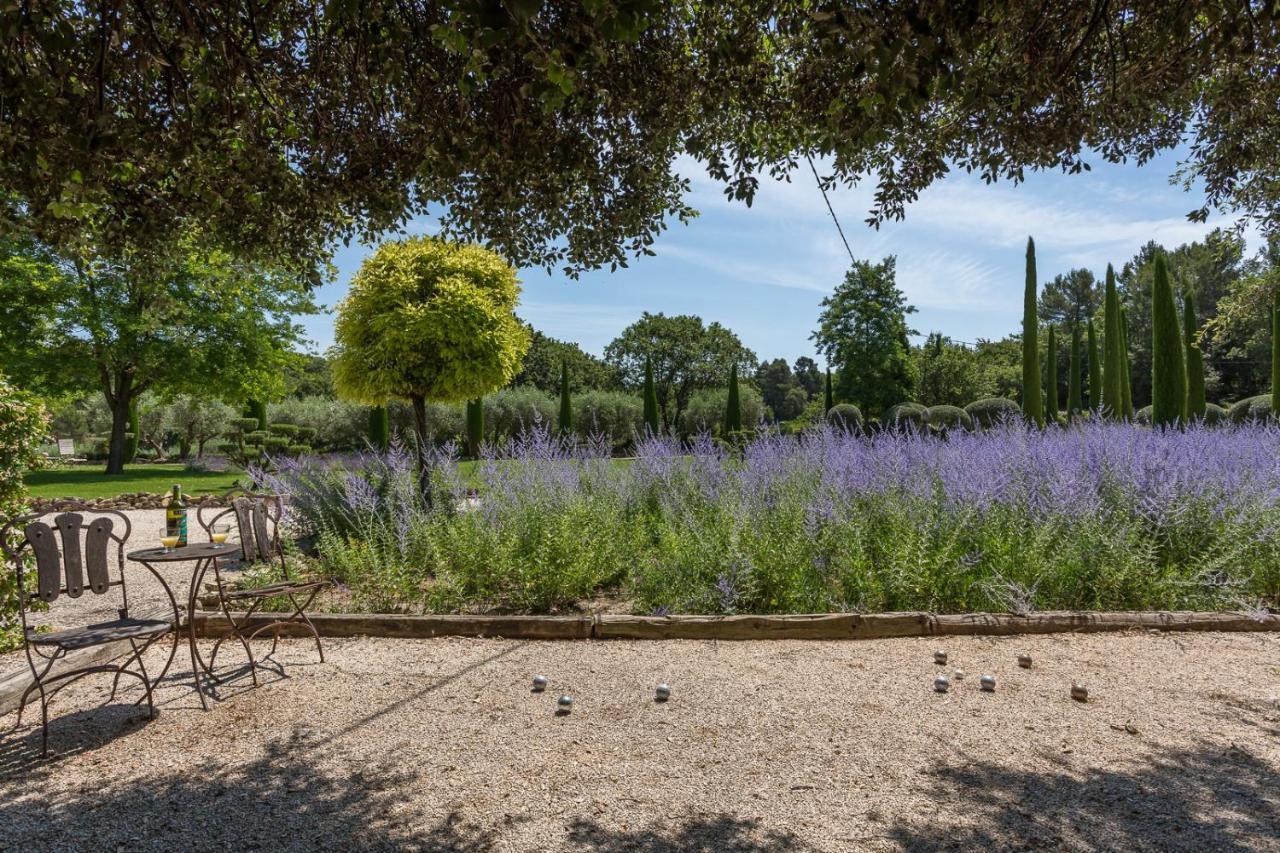 Bed and Breakfast Domaine Les Roullets Oppède Exterior foto
